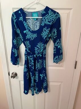 escapada Navy and Aqua Coral-Print Scoop Dress